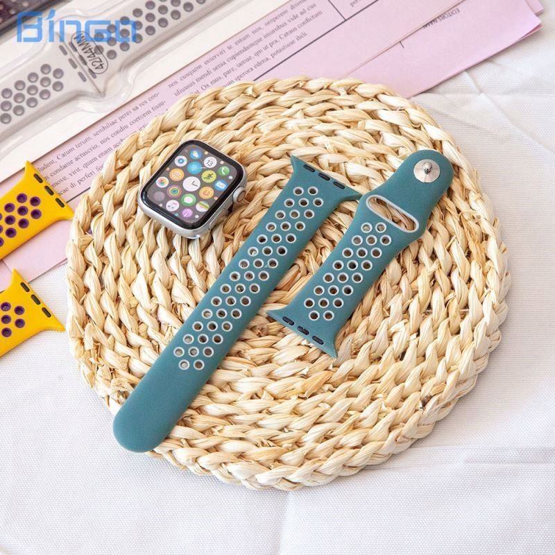 Classic Silicone Watch Band For Apple IWatch 38 40 44 42mm Sport Band Rubber Trap